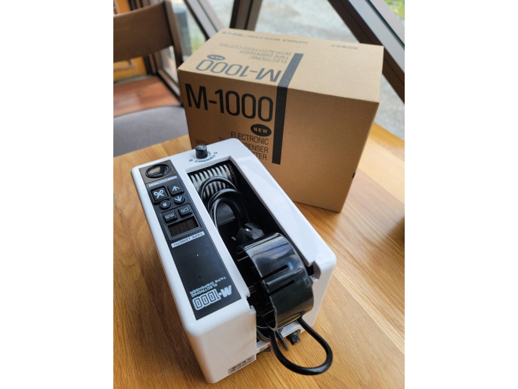เครื่องตัดเทป M-1000